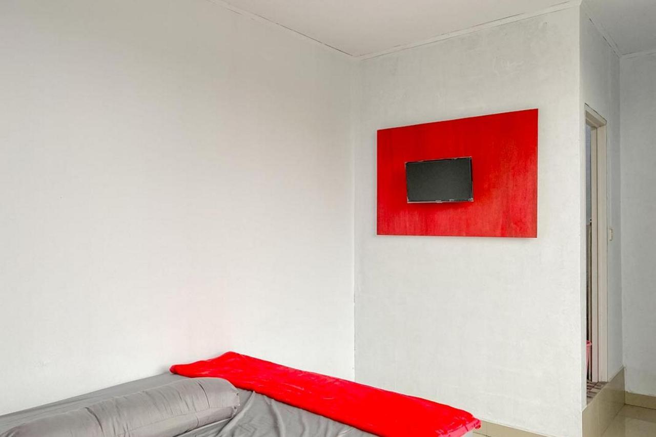 Sky Residence Tomohon Mitra Reddoorz Esterno foto